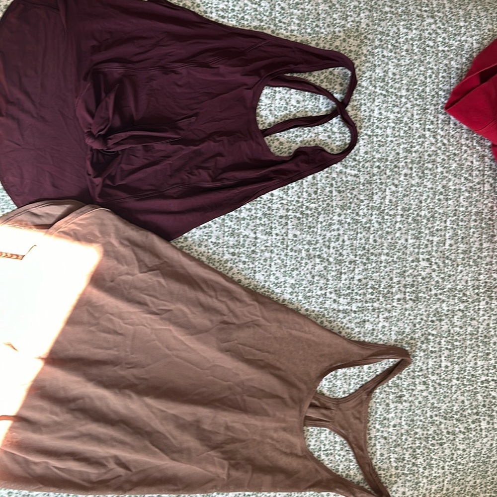 lululemon tank top bundle